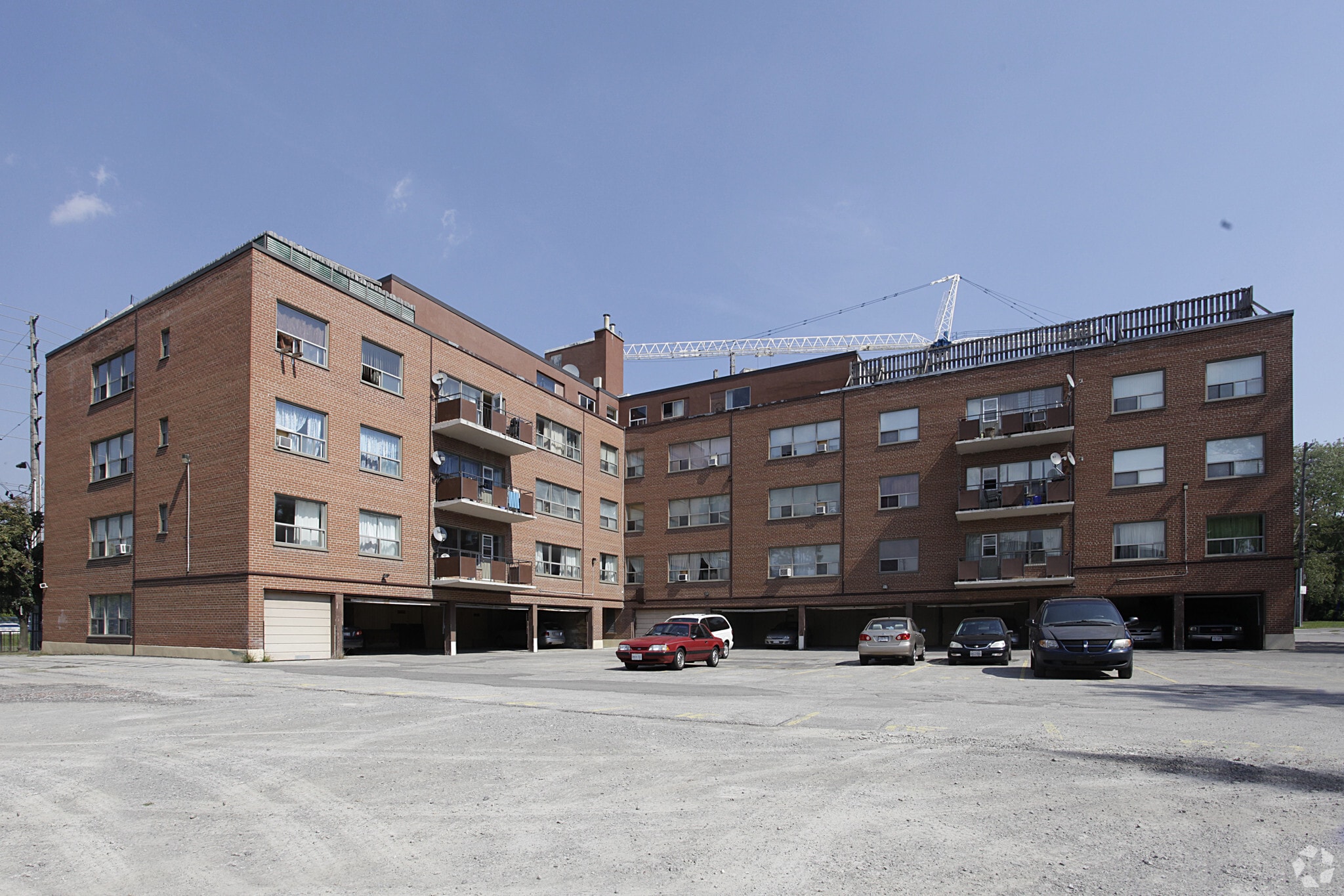 391 Major Mackenzie Dr E, Richmond Hill, ON for Sale
