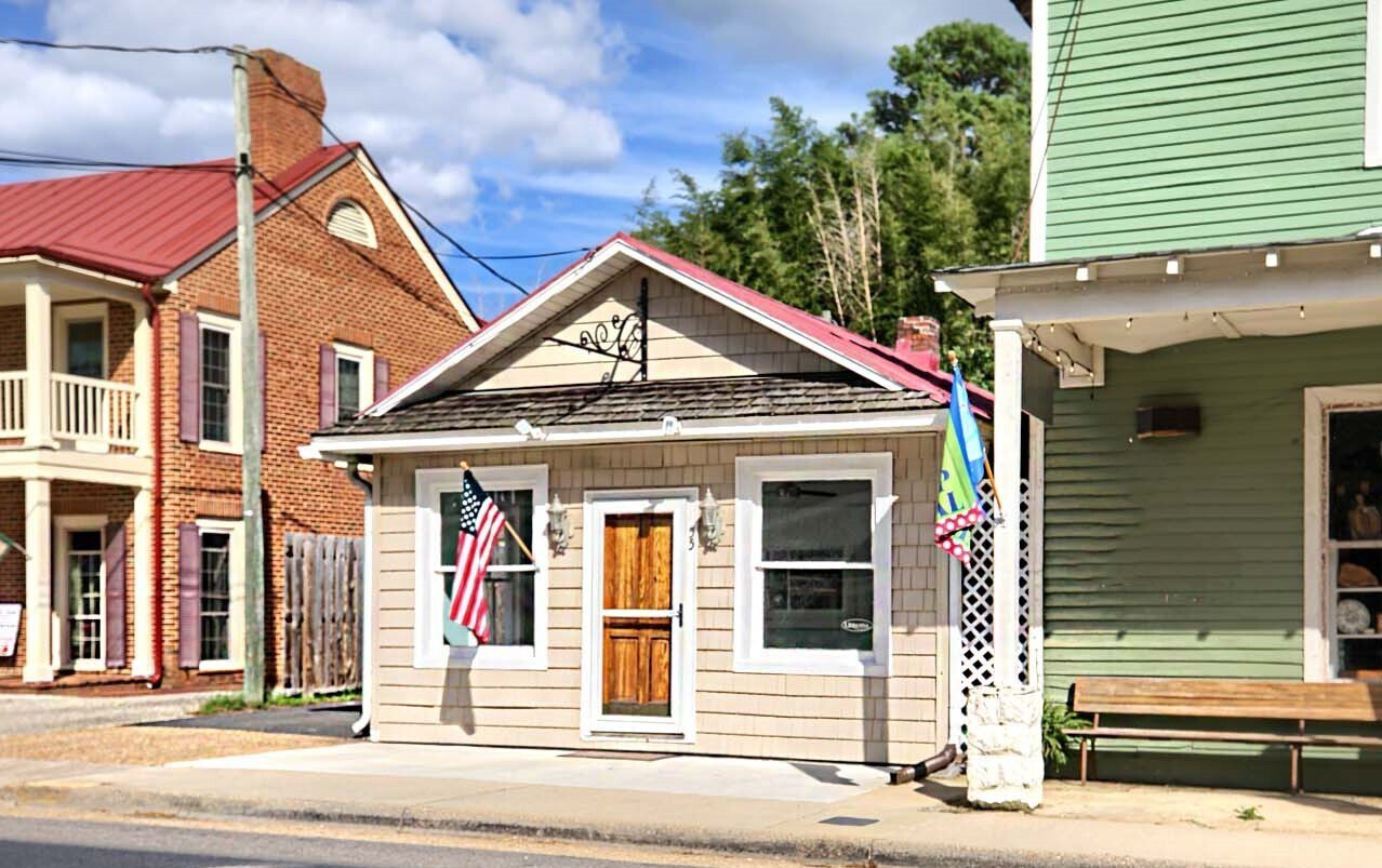 55 Cross St, Urbanna, VA for Sale