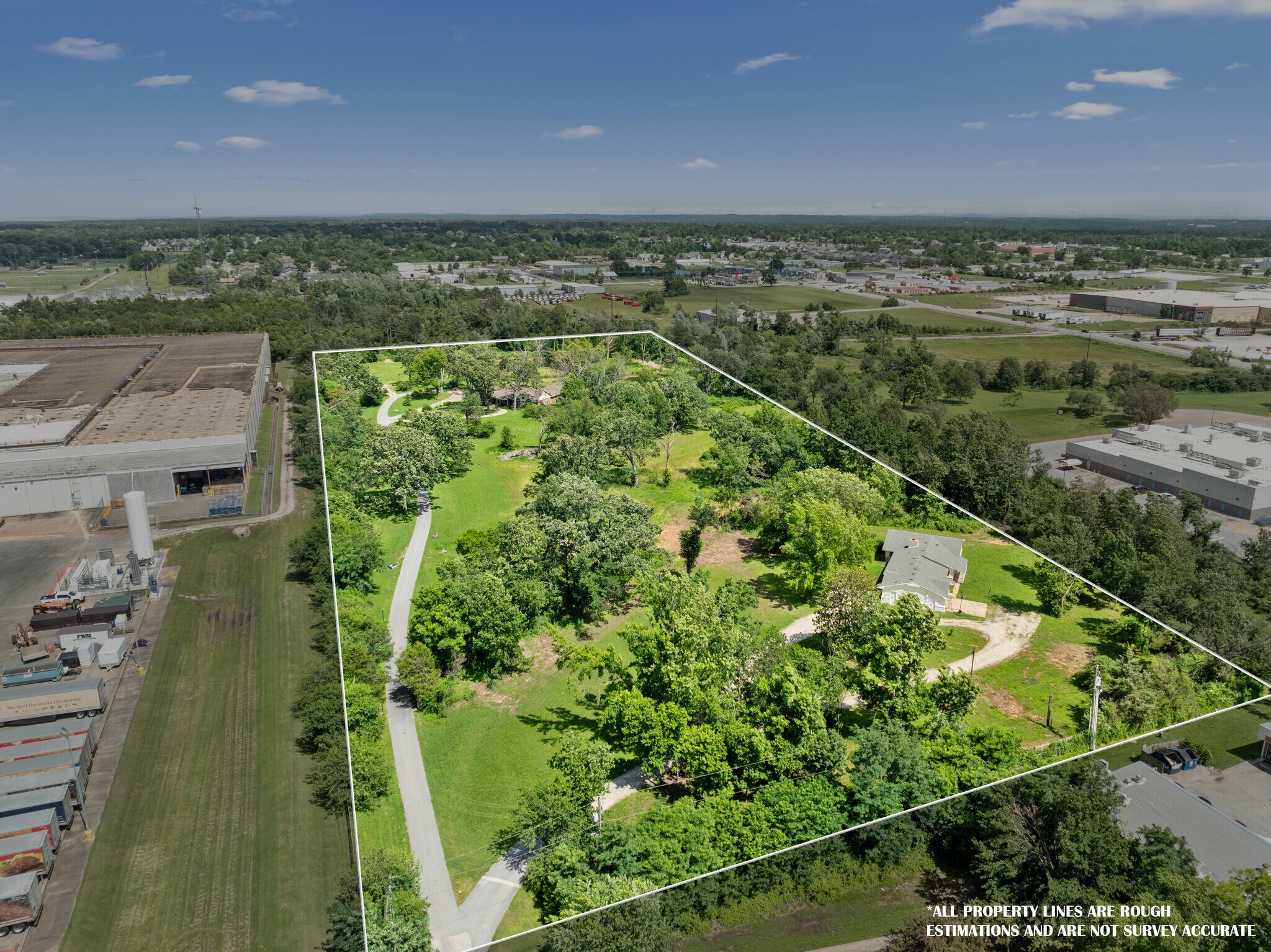 400 W Lilac St, Rogers, AR for Sale