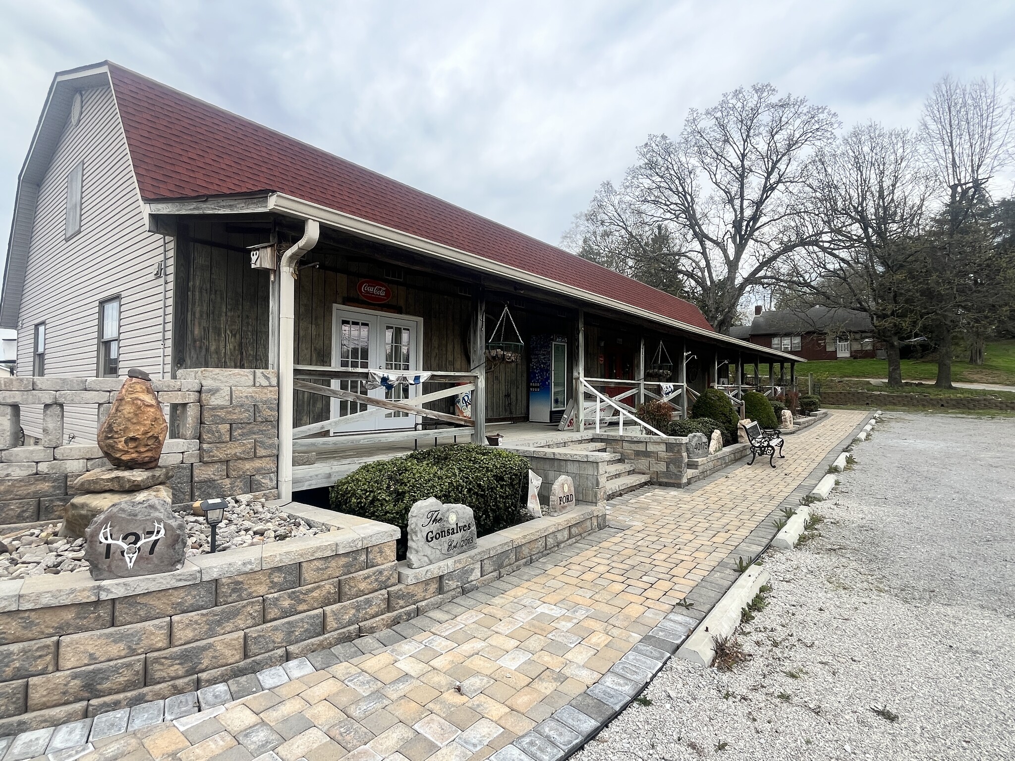 641 Highland Ave, Vine Grove, KY for Sale