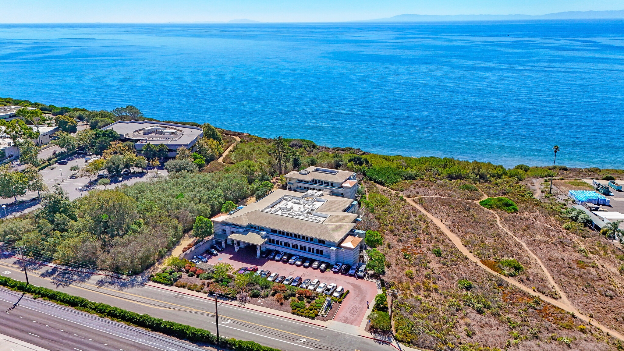 6185-6187 Carpinteria Ave, Carpinteria, CA for Sale