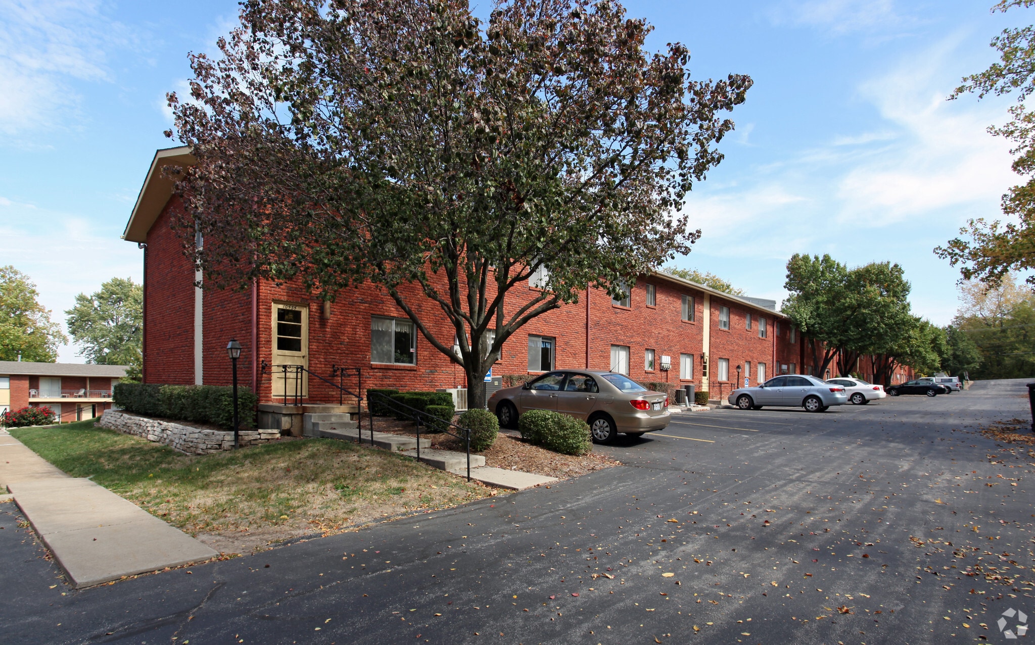10440-10466 Wornall Rd, Kansas City, MO for Sale