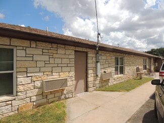 Brady, TX Office/Residential - 104 E 5th St