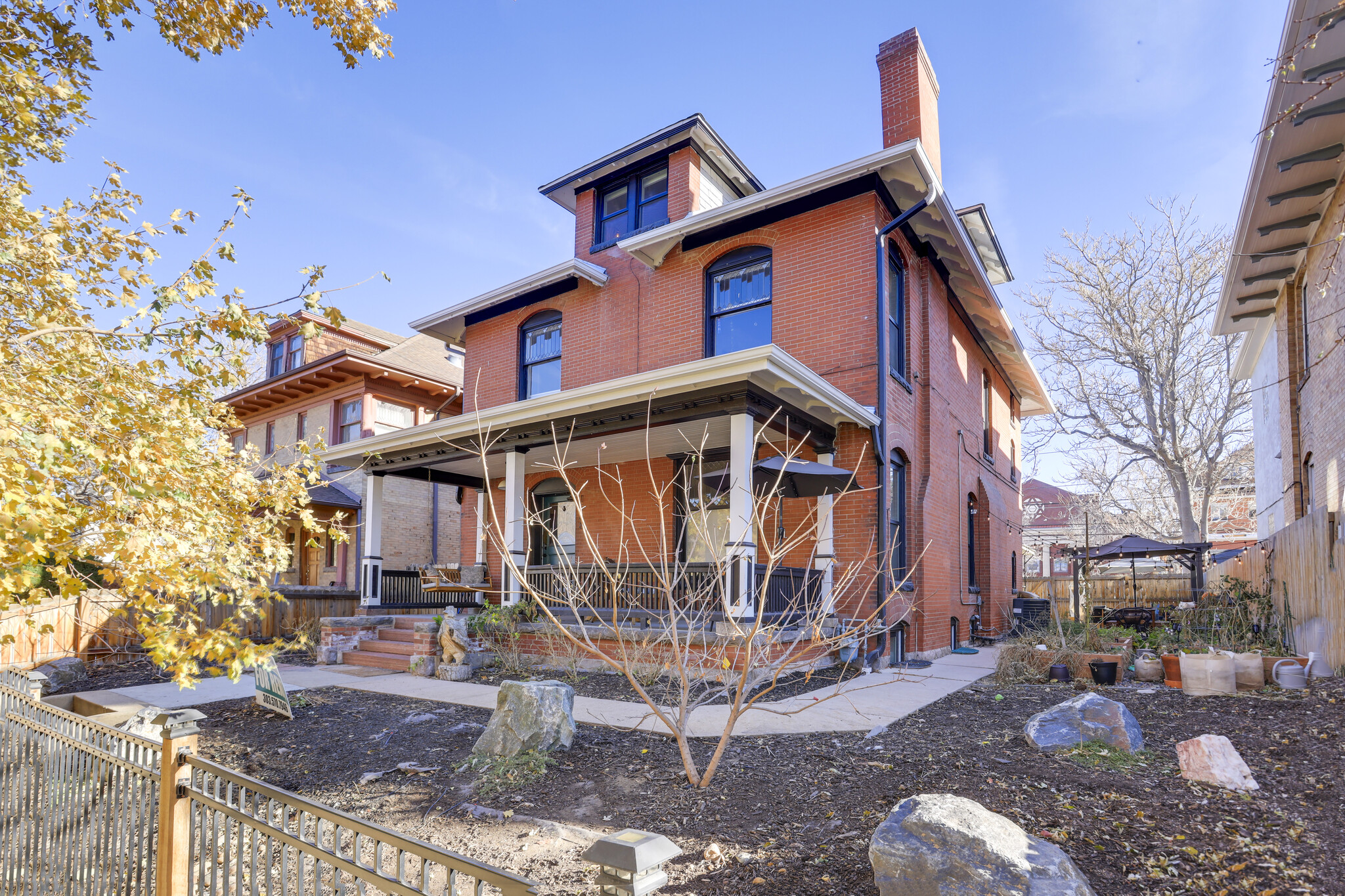 1568 Vine St, Denver, CO for Sale