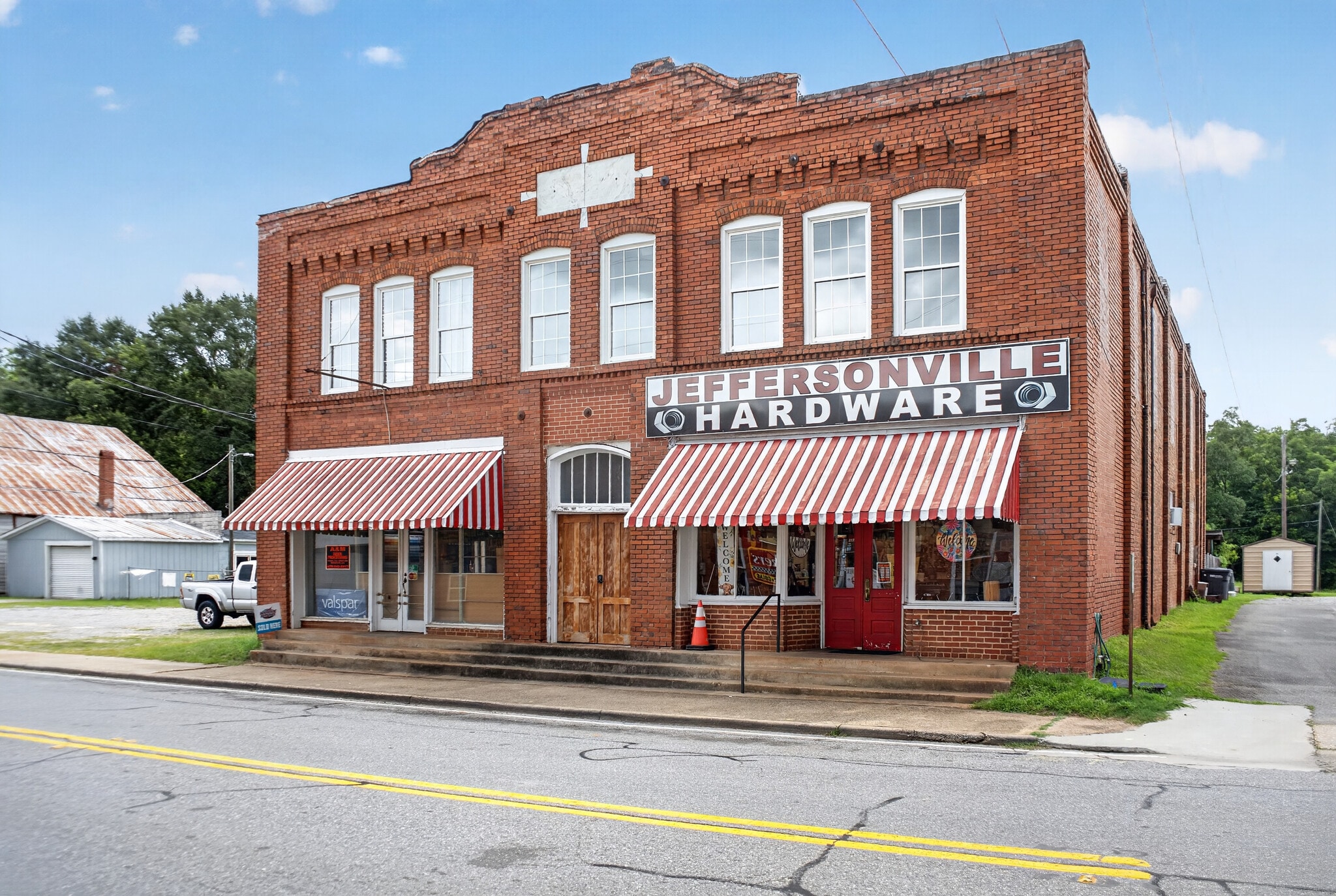 36 Church St N, Jeffersonville, GA for Sale