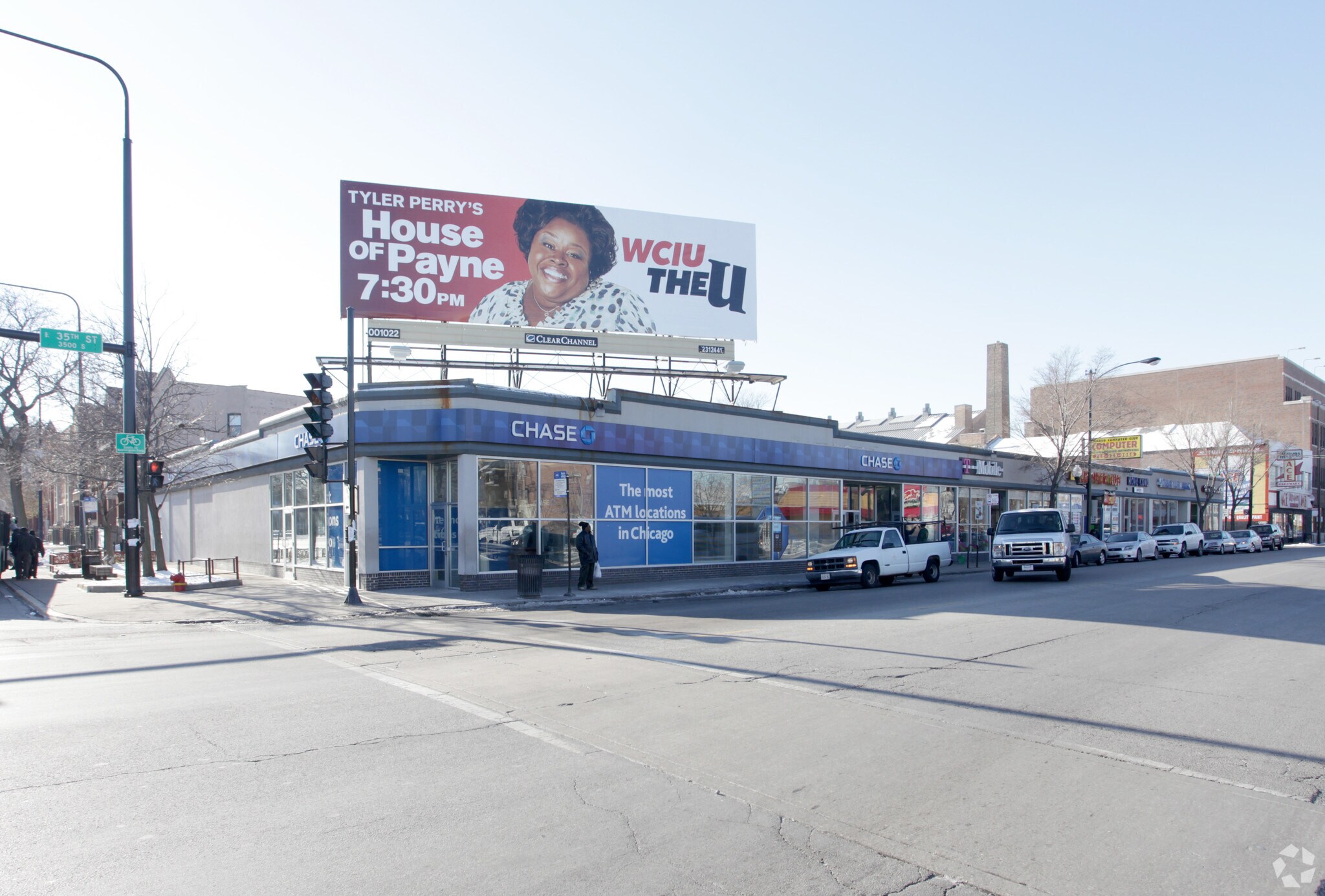 325-335 E 35th St, Chicago, IL for Rent