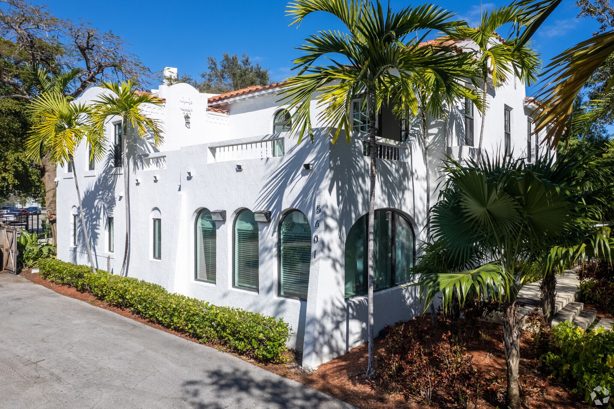 445 NE 56th St, Miami, FL for Rent