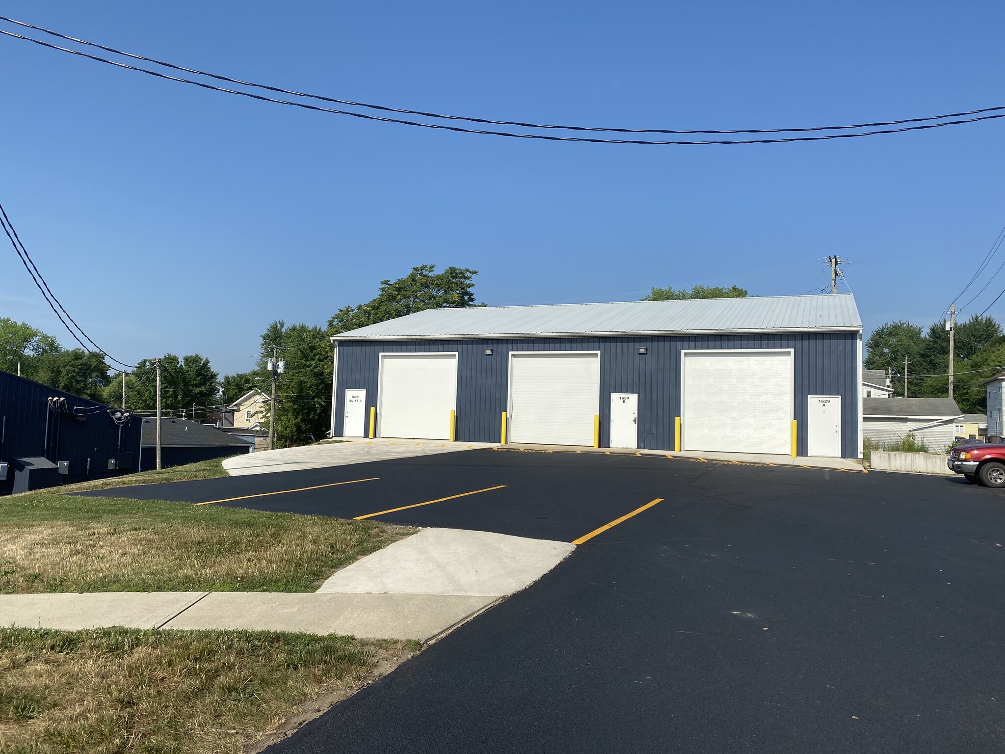 1629 Beach St, Fort Wayne, IN for Rent