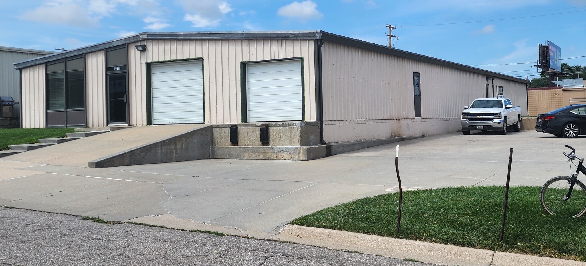 5617 S 49th St, Lincoln, NE for Rent