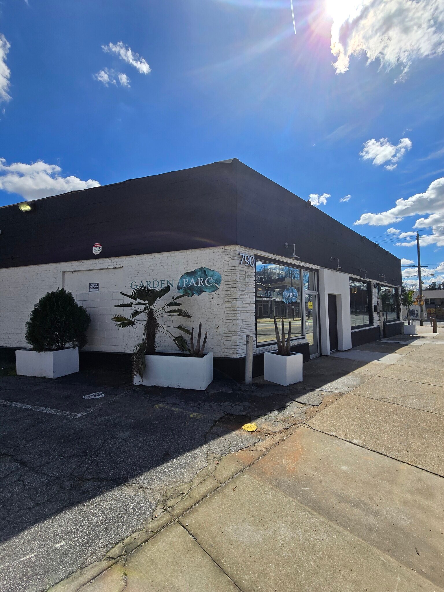 790-792 SW Cascade Rd, Atlanta, GA for Sale