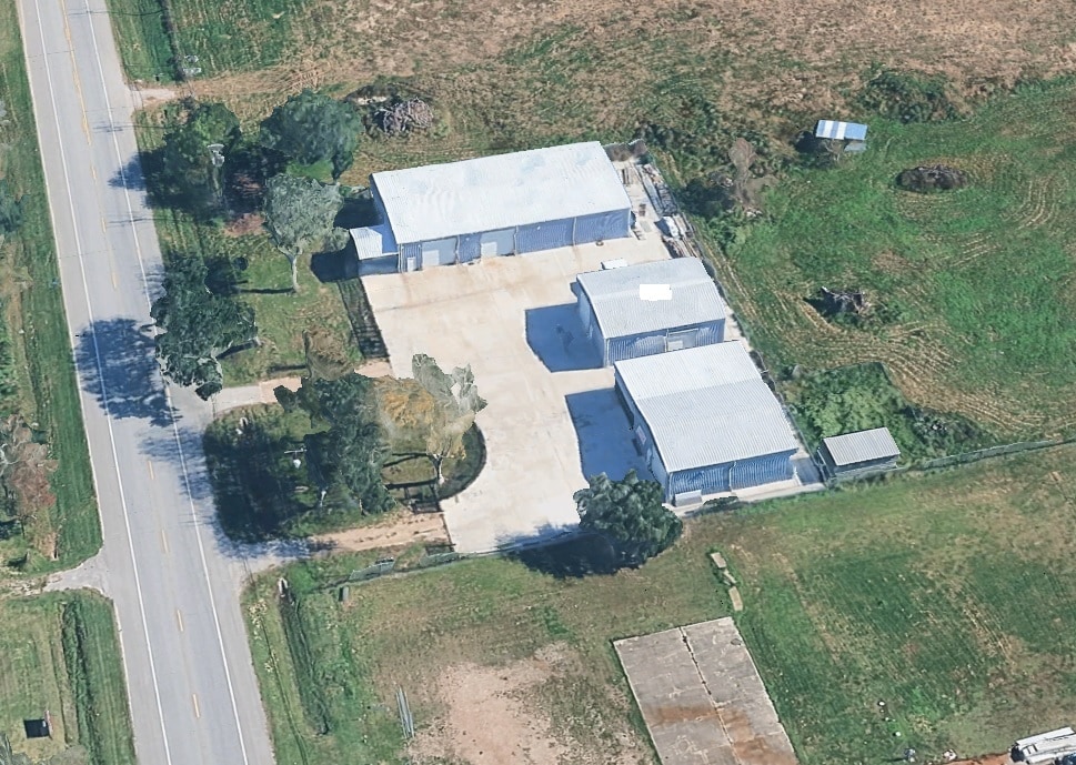 1141 FM 517 Rd, Alvin, TX for Sale