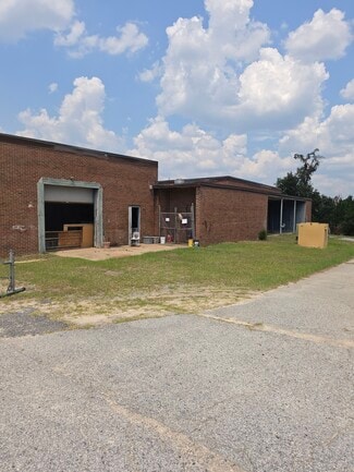 Alma, GA Showroom - 907 N Pierce St