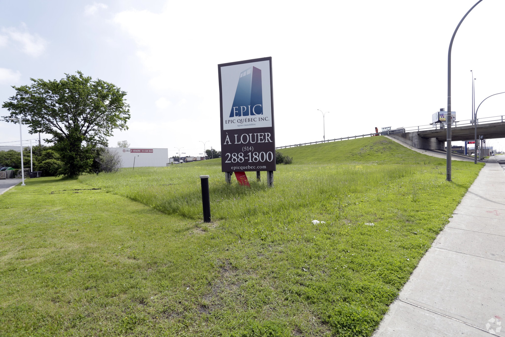 3145 Boul Pitfield, Saint-Laurent, QC for Sale