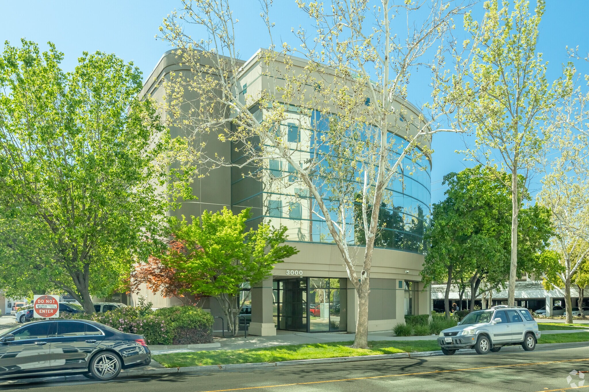 3000 S St, Sacramento, CA for Rent