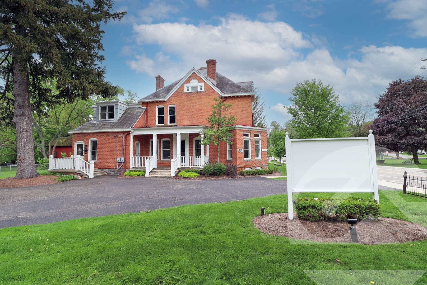 32440 Franklin Rd, Franklin, MI for Sale