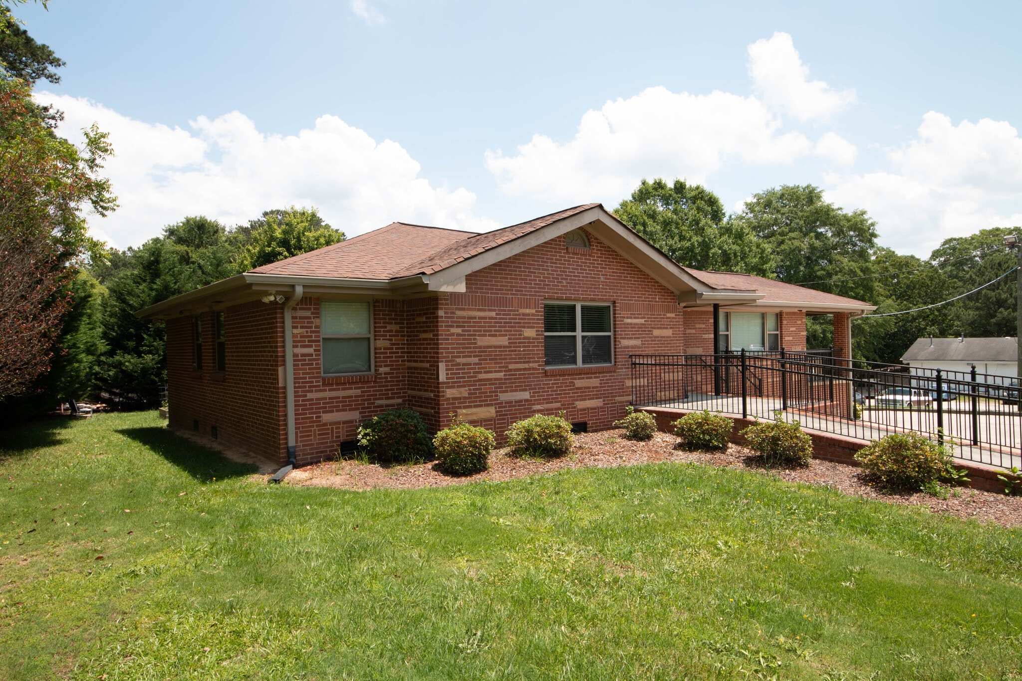 2642 Loganville Hwy, Grayson, GA for Sale