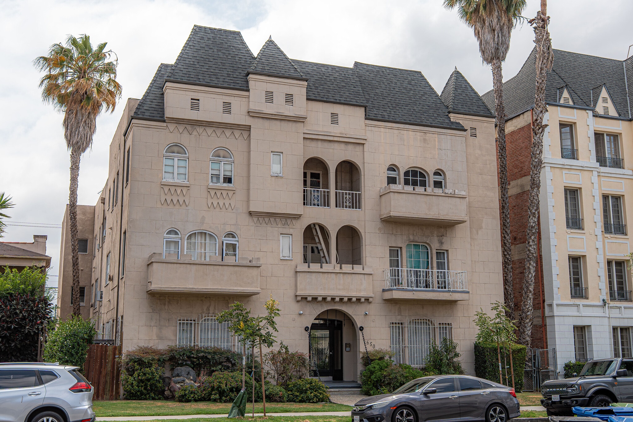 650 S Detroit St, Los Angeles, CA for Sale