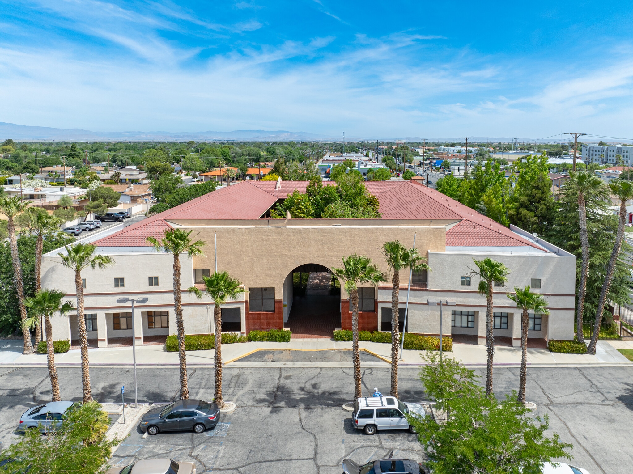 44725 10th St W, Lancaster, CA for Sale