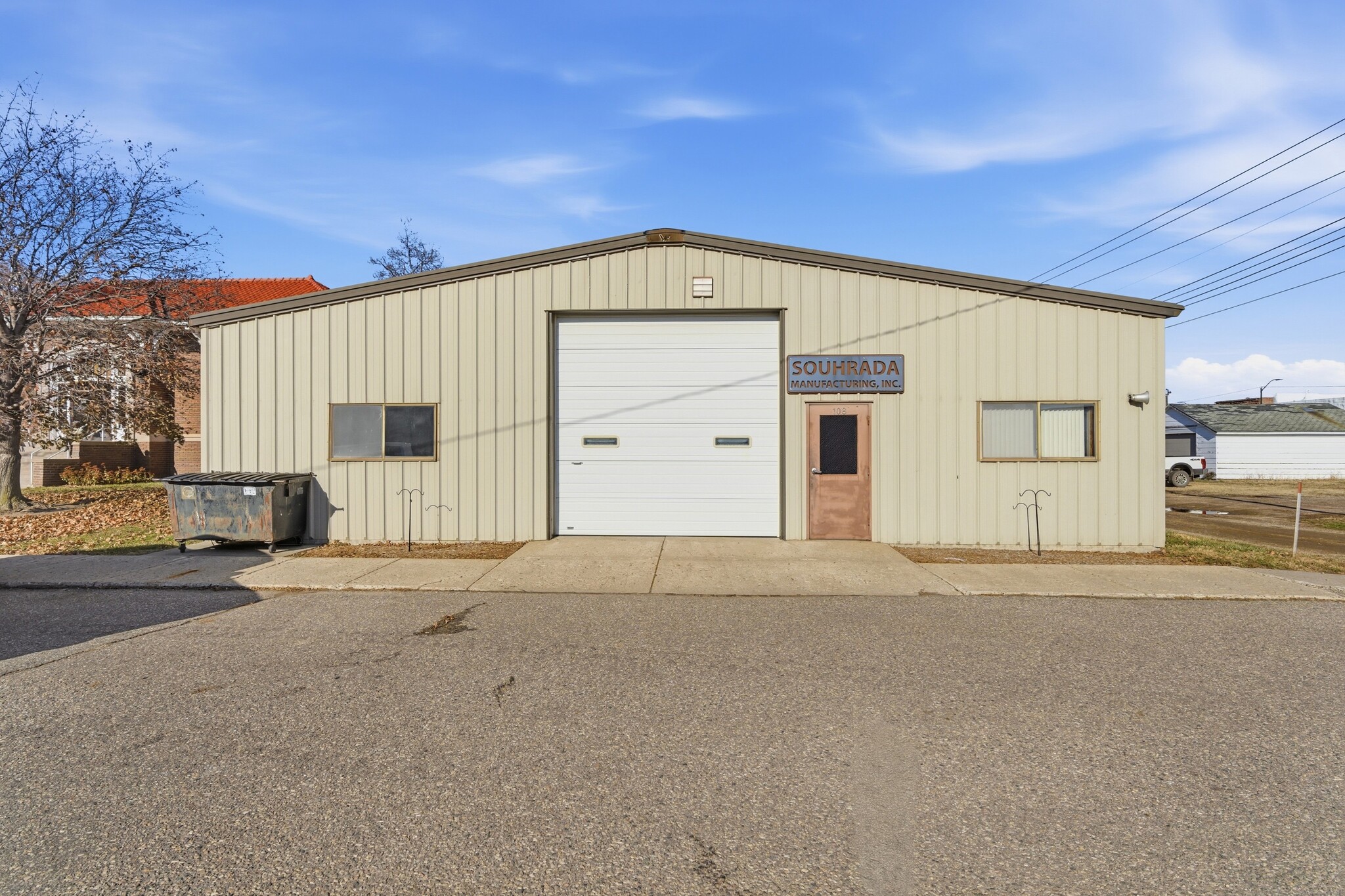 1703 Laurel St, Tyndall, SD for Sale
