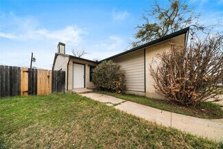 Elgin, TX Multi-Family - 808 Lloyd Ln