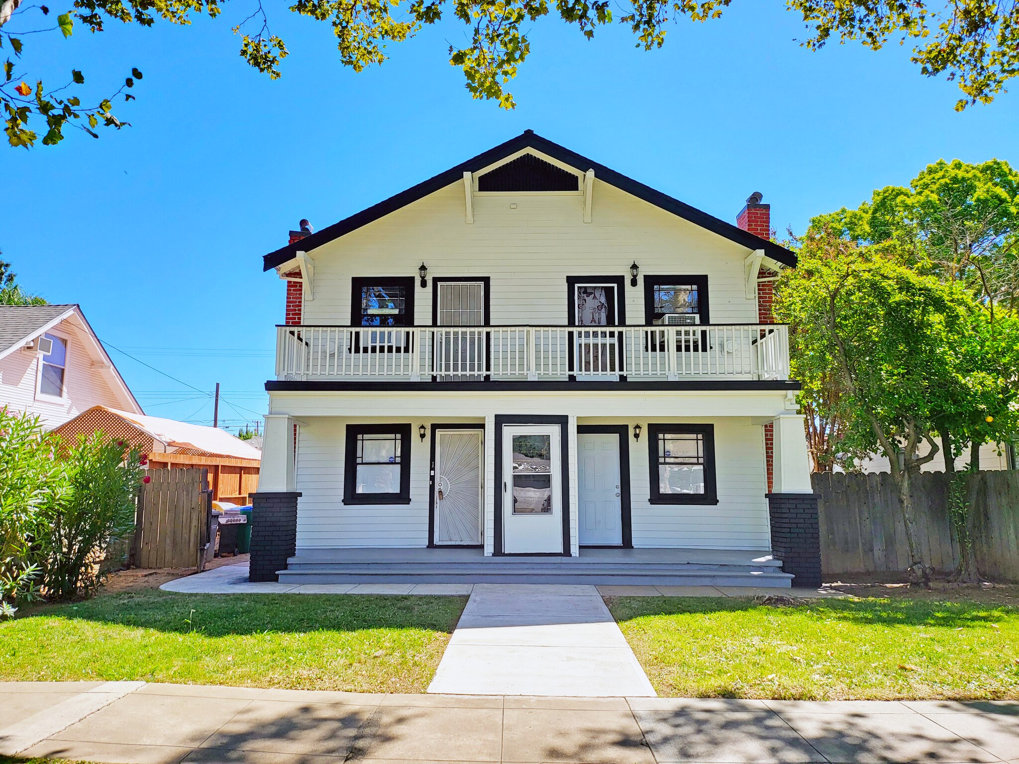 530 S School St, Lodi, CA for Sale