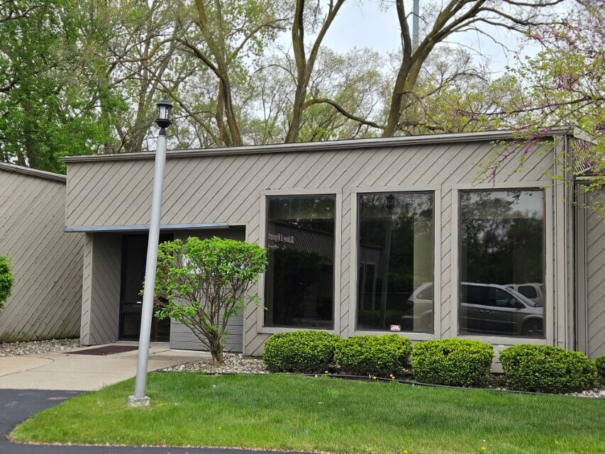 1320 N Michigan Ave Saginaw, MI 48602 Office Property for Sale on