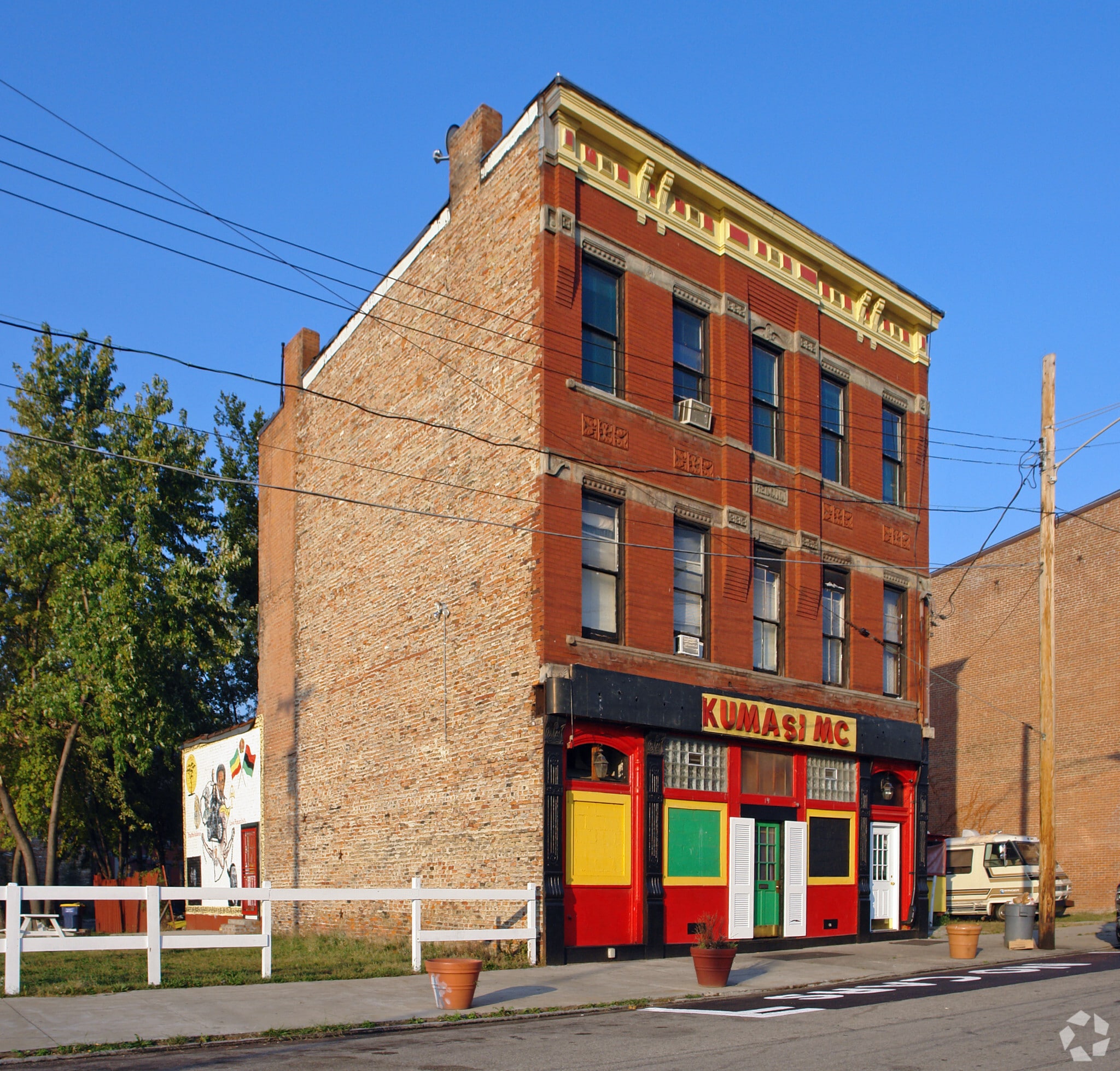 1913 Central Ave, Cincinnati, OH for Sale