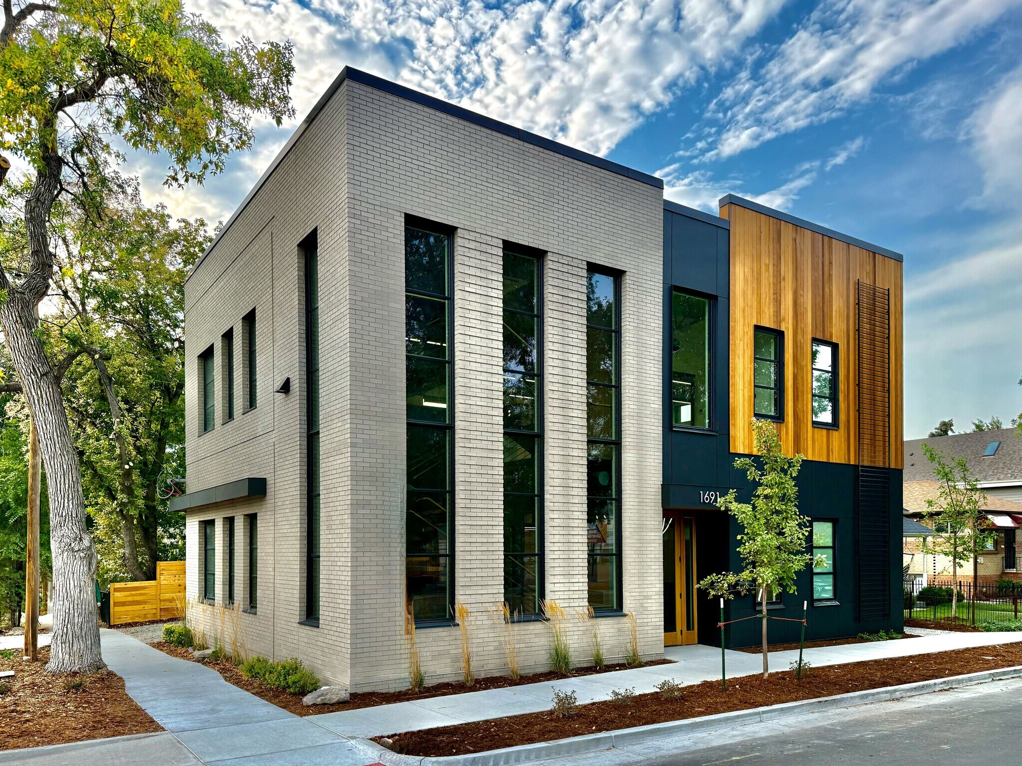 1691 S Pearl St, Denver, CO for Rent