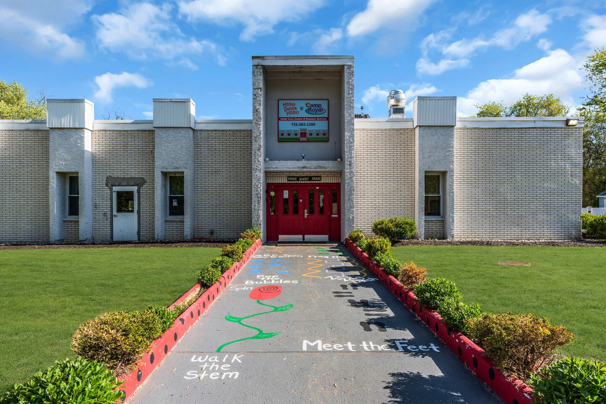 321 W Farms Rd, Farmingdale, NJ for Sale