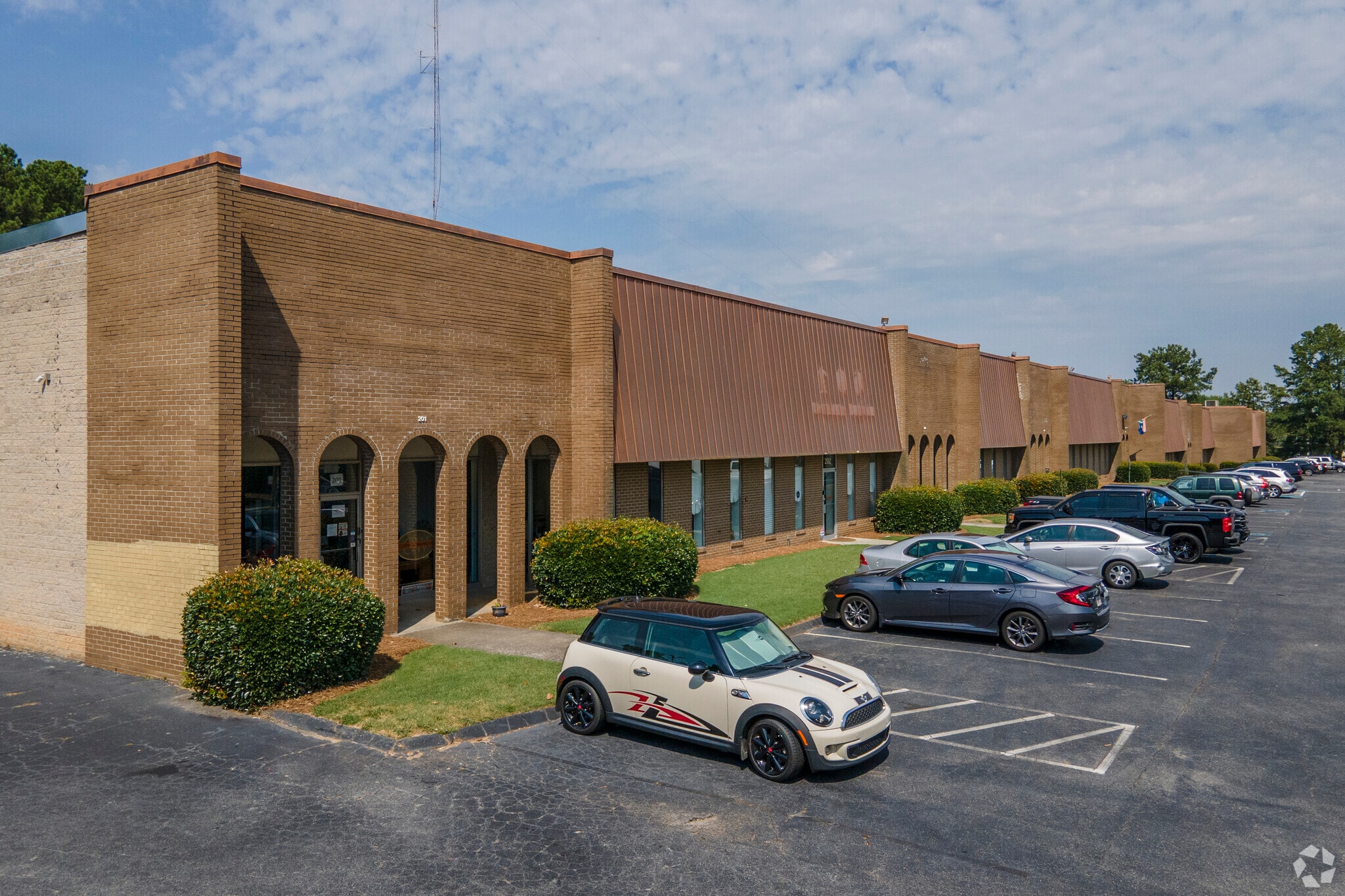 2065 Peachtree Industrial Ct, Atlanta, GA for Rent
