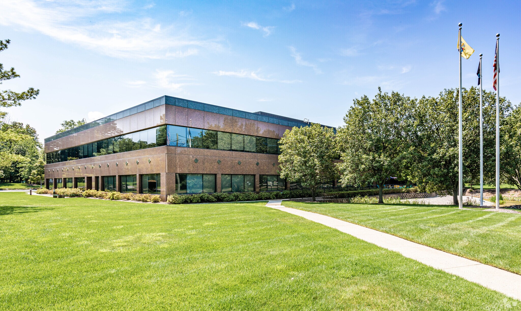 11 Philips Pky, Montvale, NJ for Rent