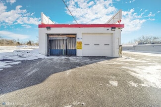 1625 Western Ave  