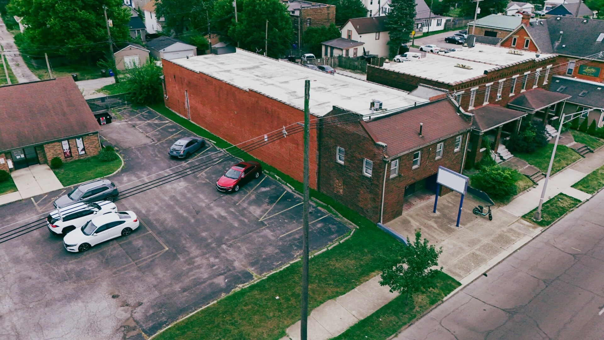 1570 S High St, Columbus, OH for Sale
