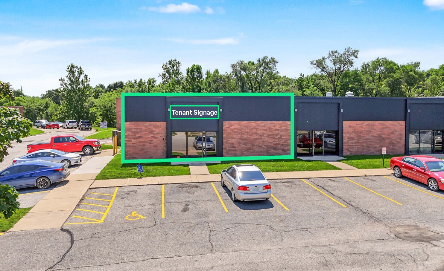 7700 University Blvd, Clive, IA for Rent