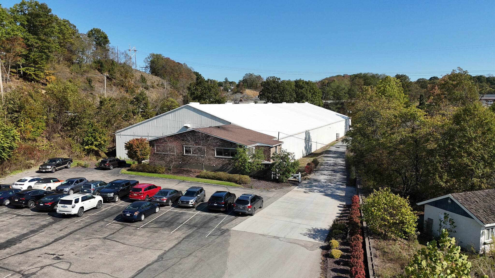 2330B Wildwood Rd, Gibsonia, PA for Sale