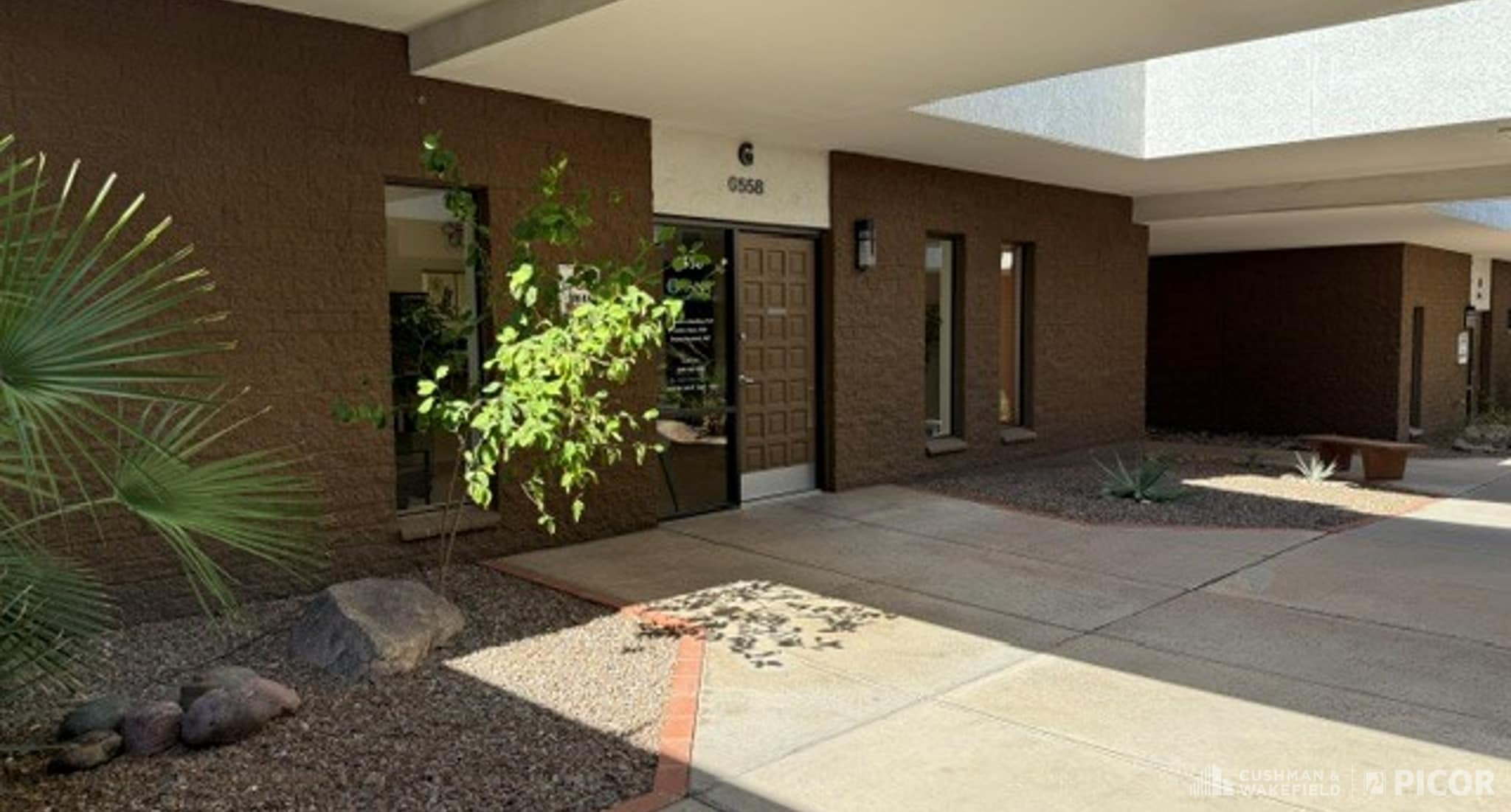 6560 E Carondelet Dr, Tucson, AZ for Rent