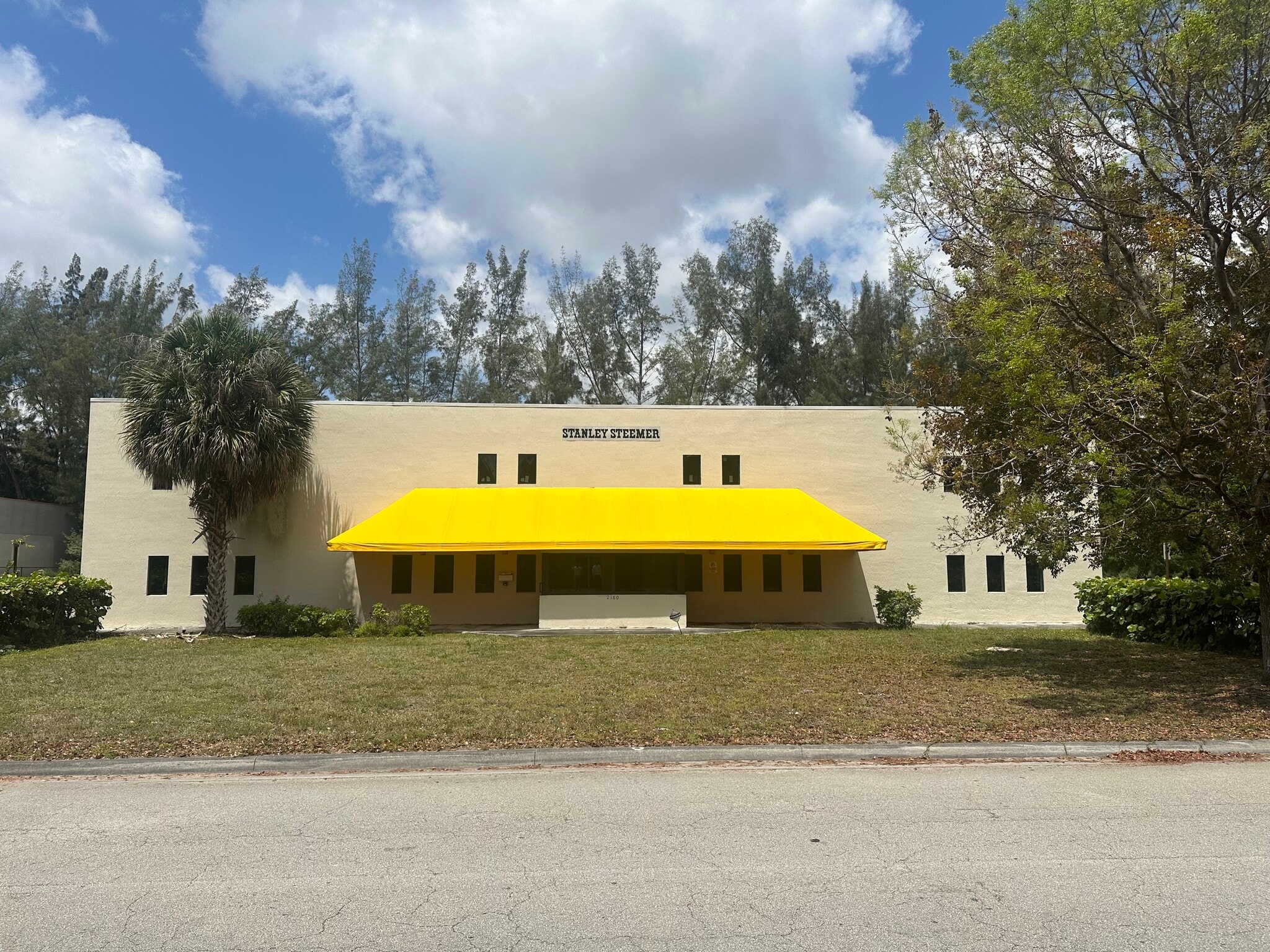 2180 NW 94th Ave, Miami, FL for Rent