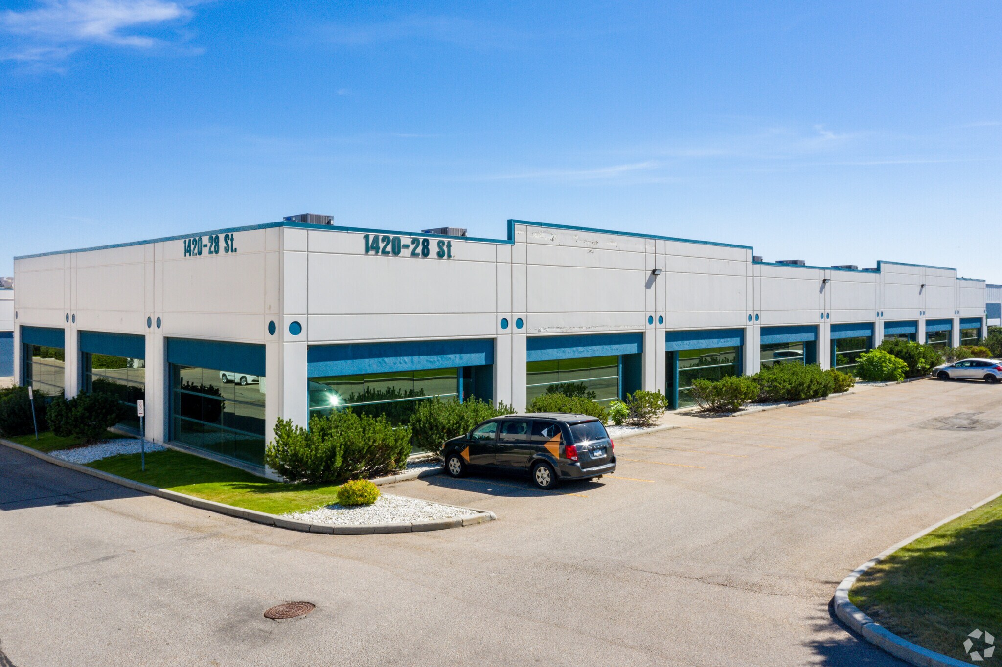 1420 28th St NE, Calgary, AB for Rent