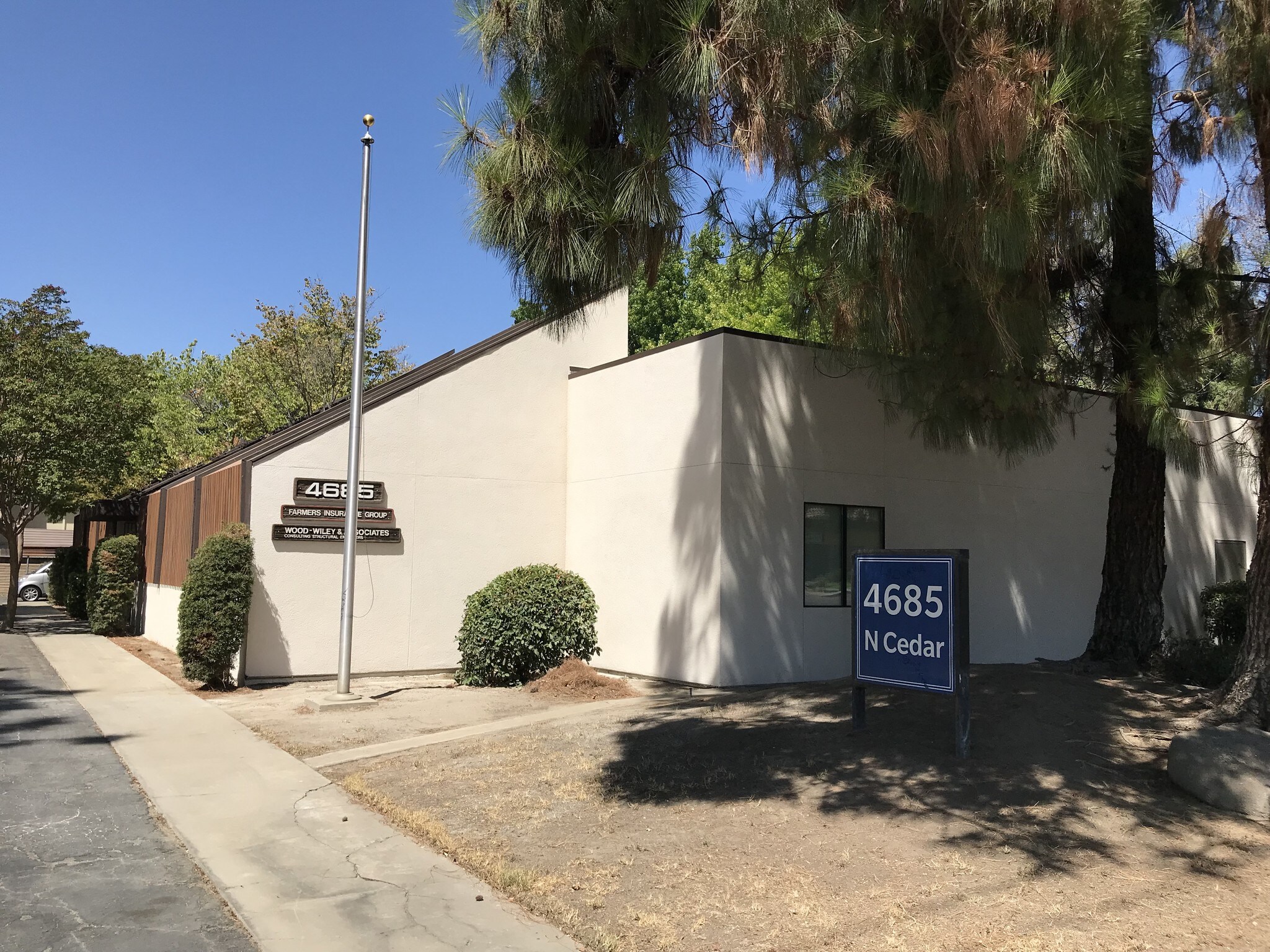 4685 N Cedar Ave, Fresno, CA for Sale