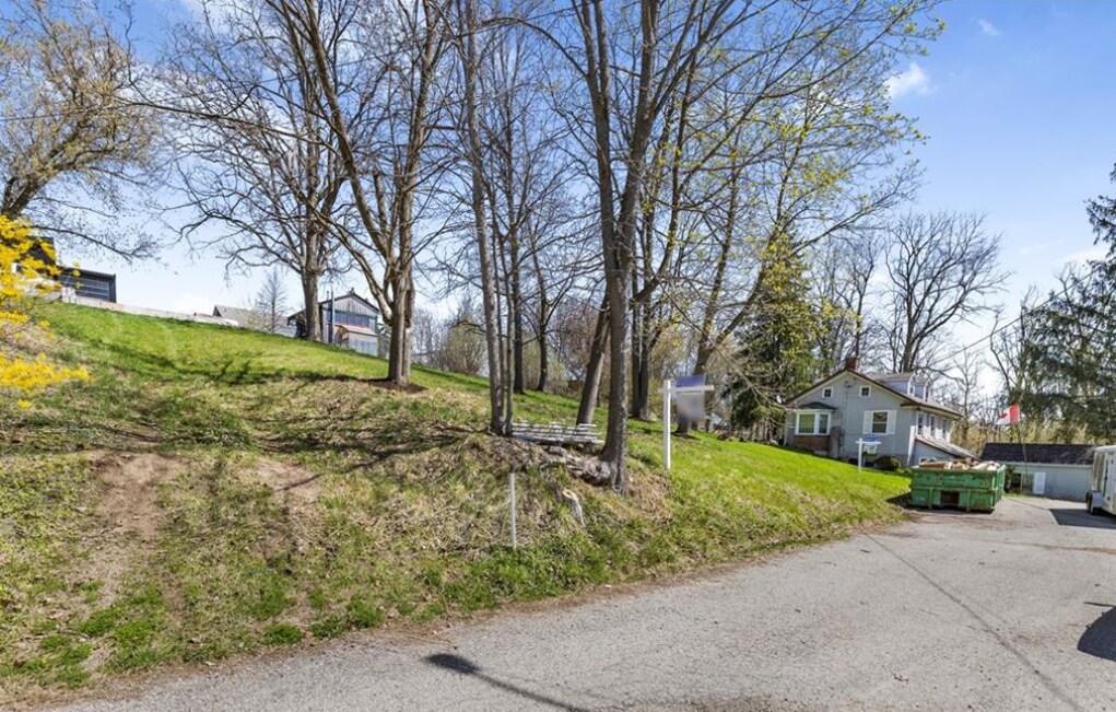 10 Elgin E st, Woolwich, ON for Sale