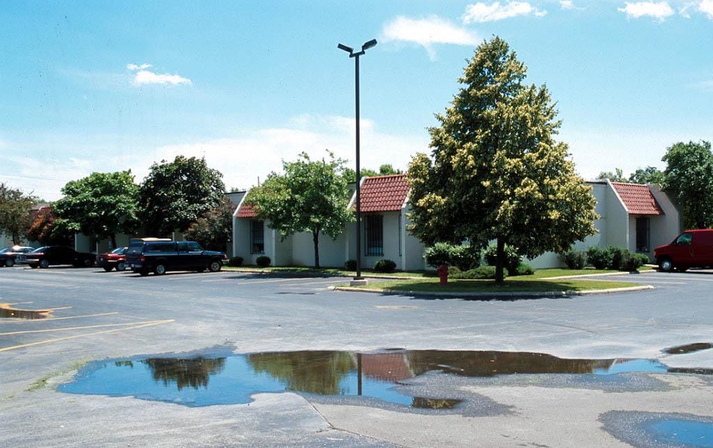 1 Smoke Tree Plz, North Aurora, IL for Rent