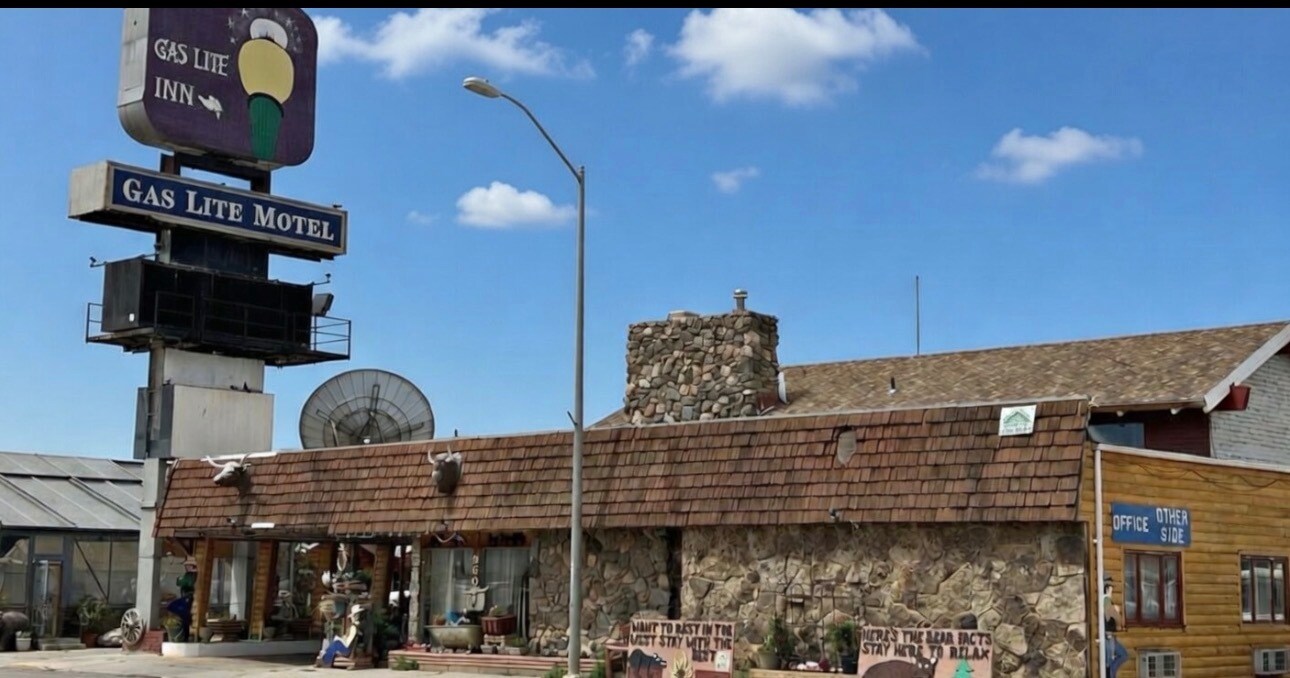 960 N 3rd St, Laramie, WY for Sale