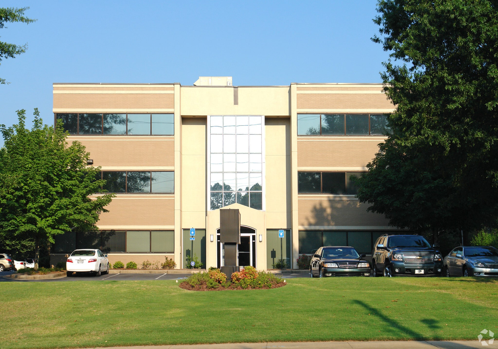 5040 Roswell Rd NE, Atlanta, GA for Rent