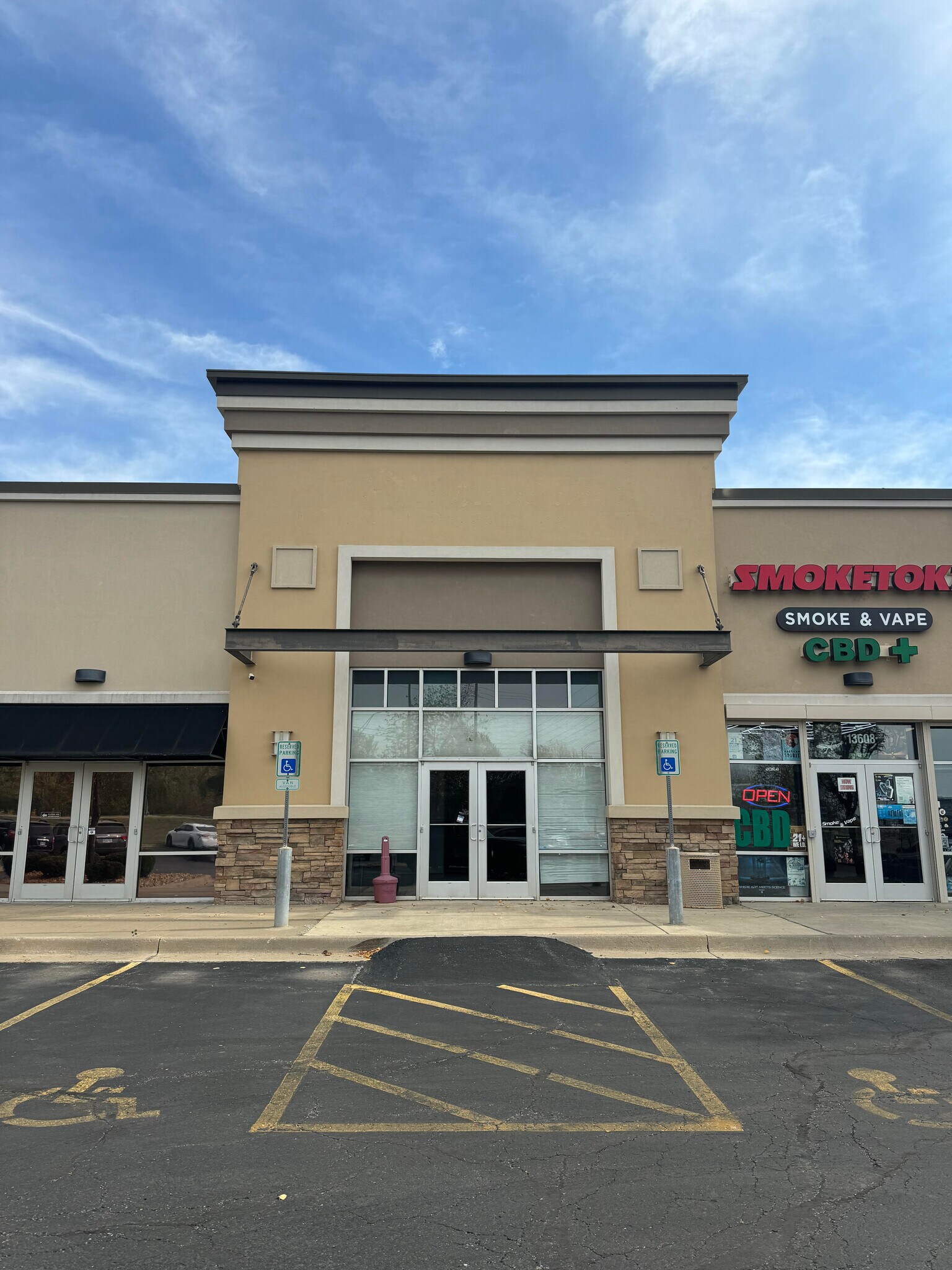 13600-13612 Washington St, Kansas City, MO for Rent