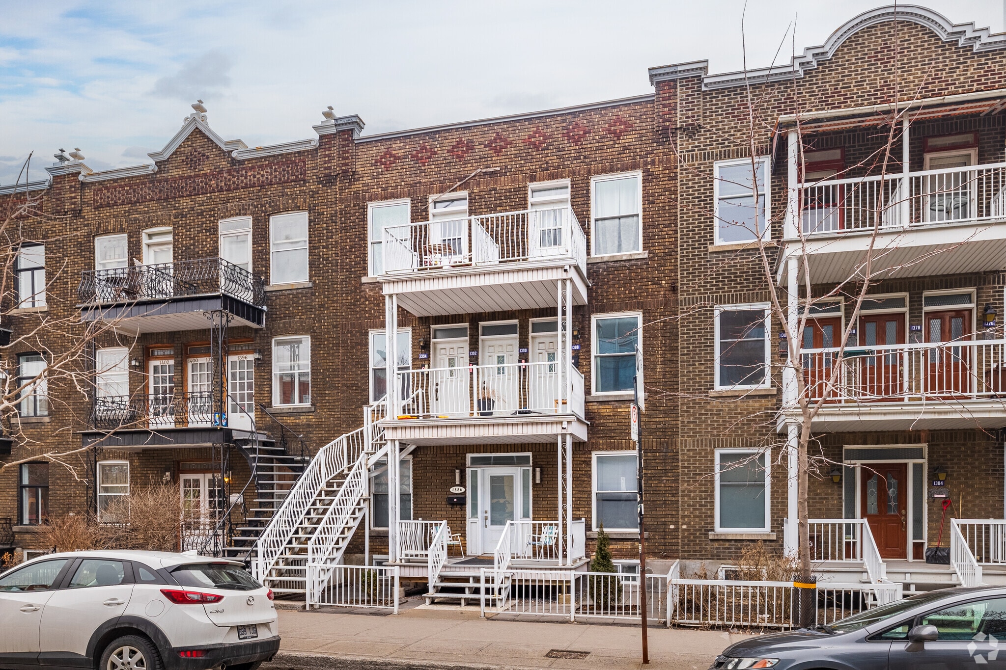 1386-1394 Av Laurier E, Montréal, QC for Sale