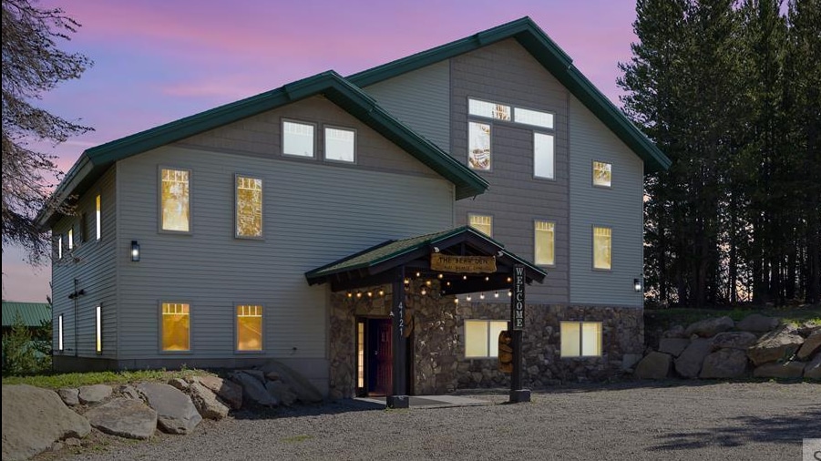 4121 Quakie Ln, Island Park, ID for Sale