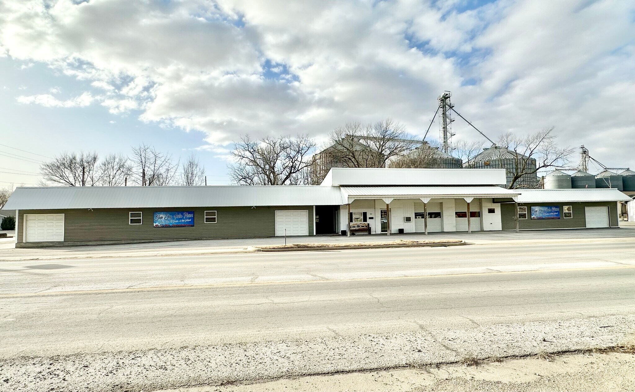 104 N Orange St, Butler, MO for Sale