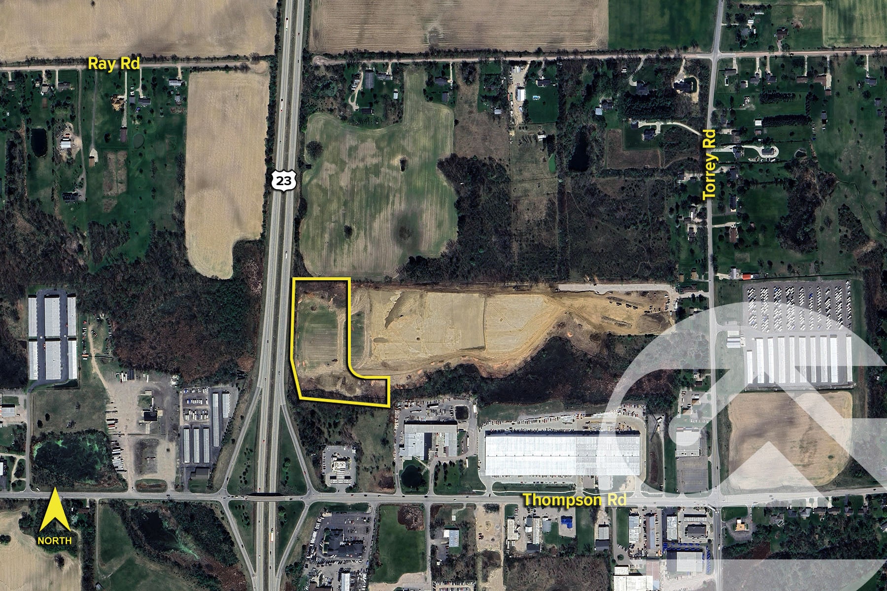 11200 N Park Ave, Fenton, MI for Sale