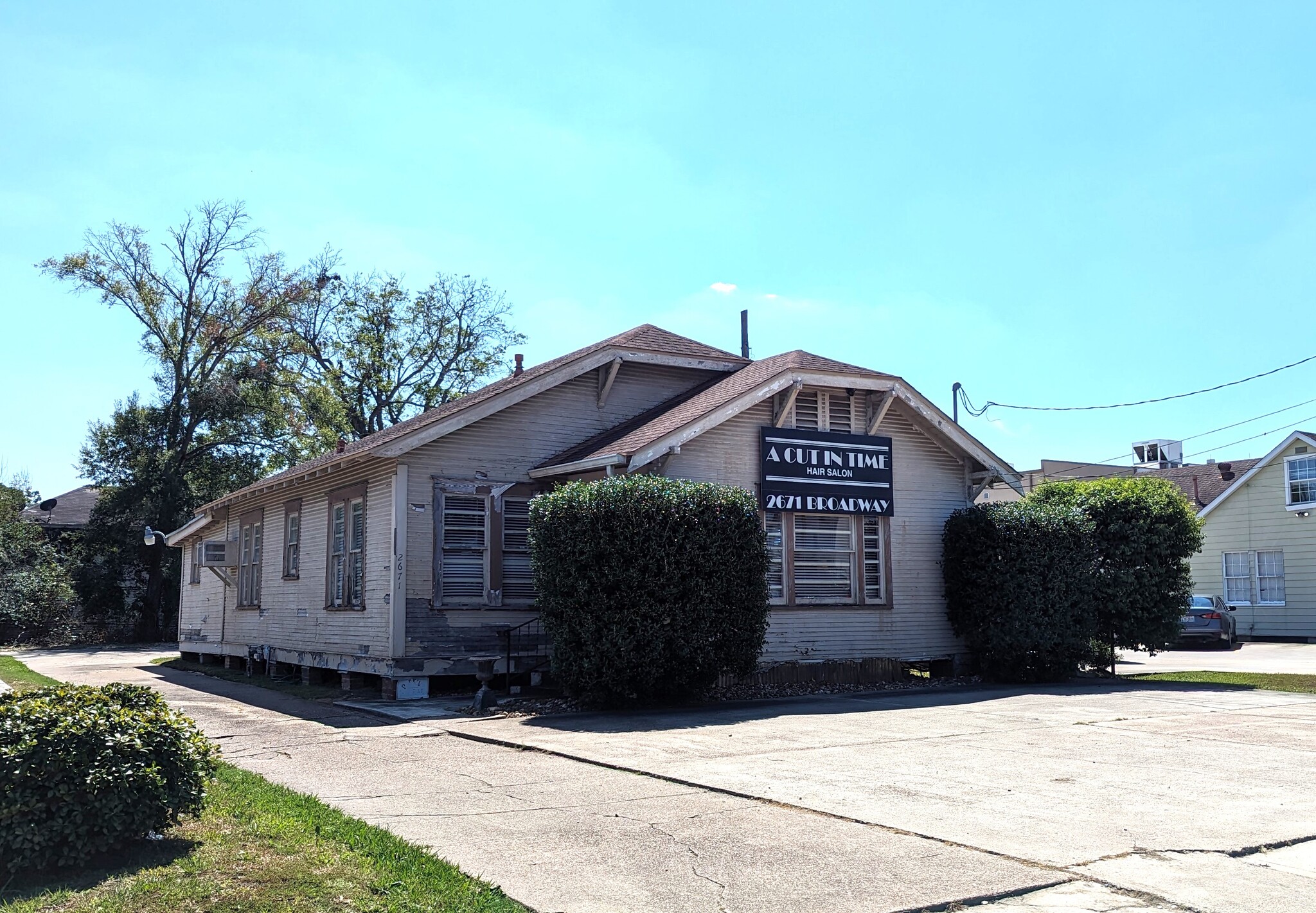 2671 Broadway, Beaumont, TX for Sale