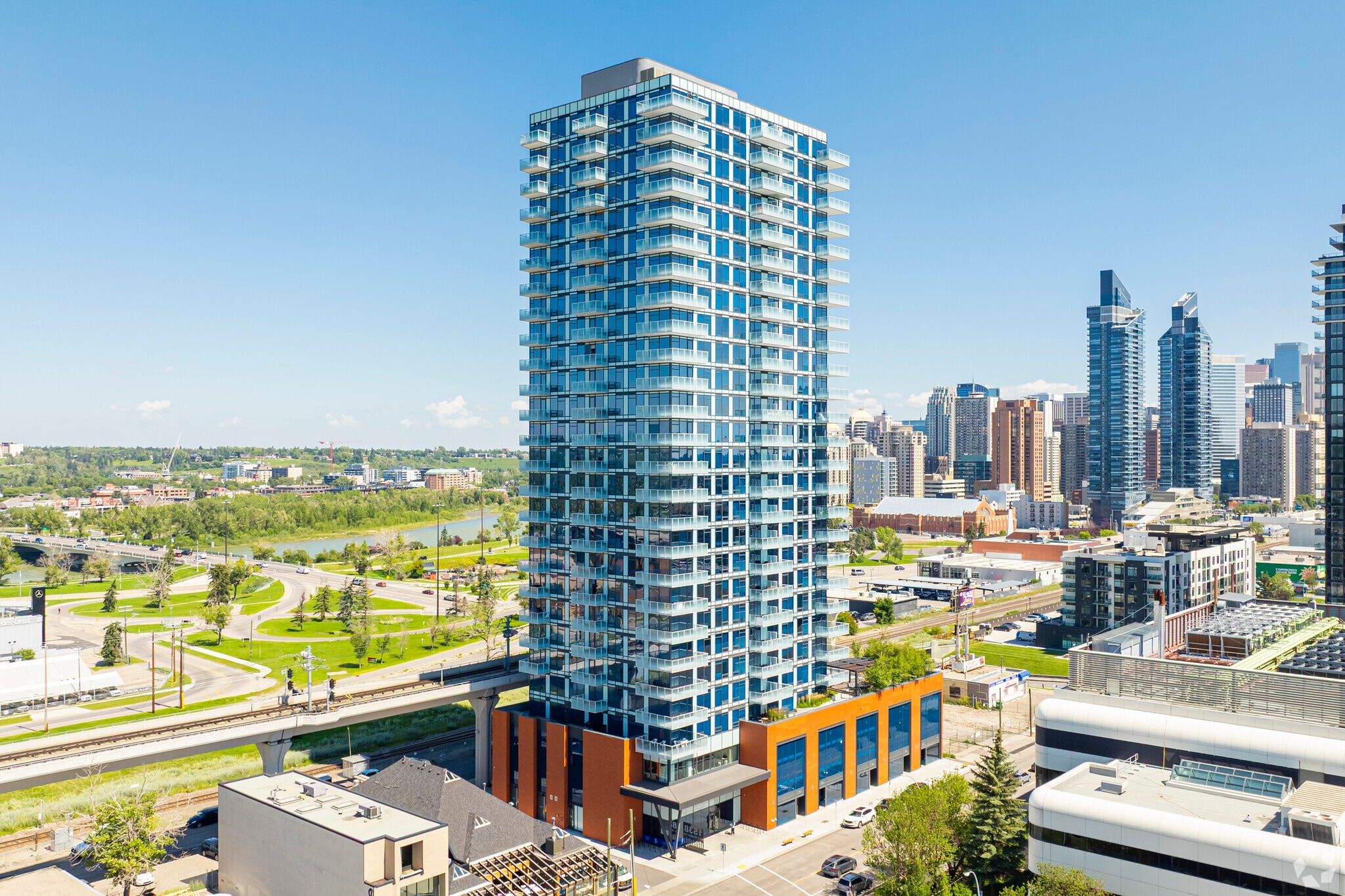 1538 10 Av SW, Calgary, AB for Rent